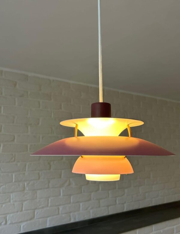 Ph5 mini, Poul Henningsen per Louis Poulsen rosa