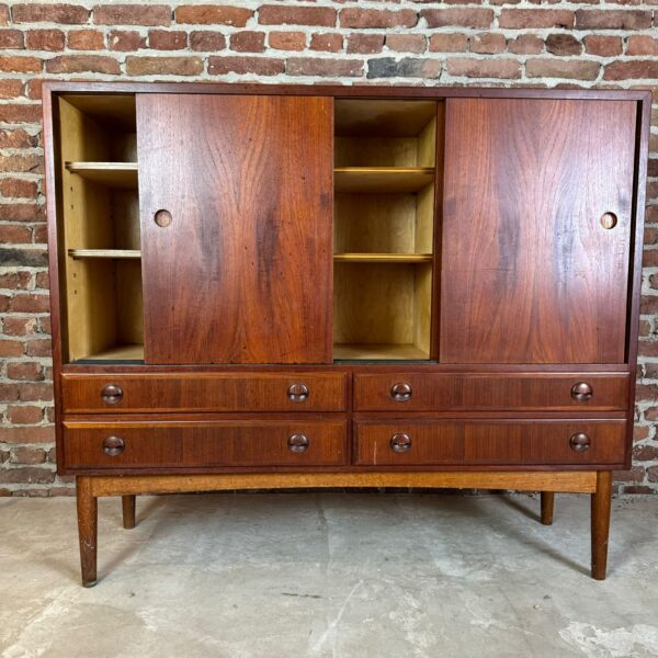 Credenza alta in teak, Danimarca 1960