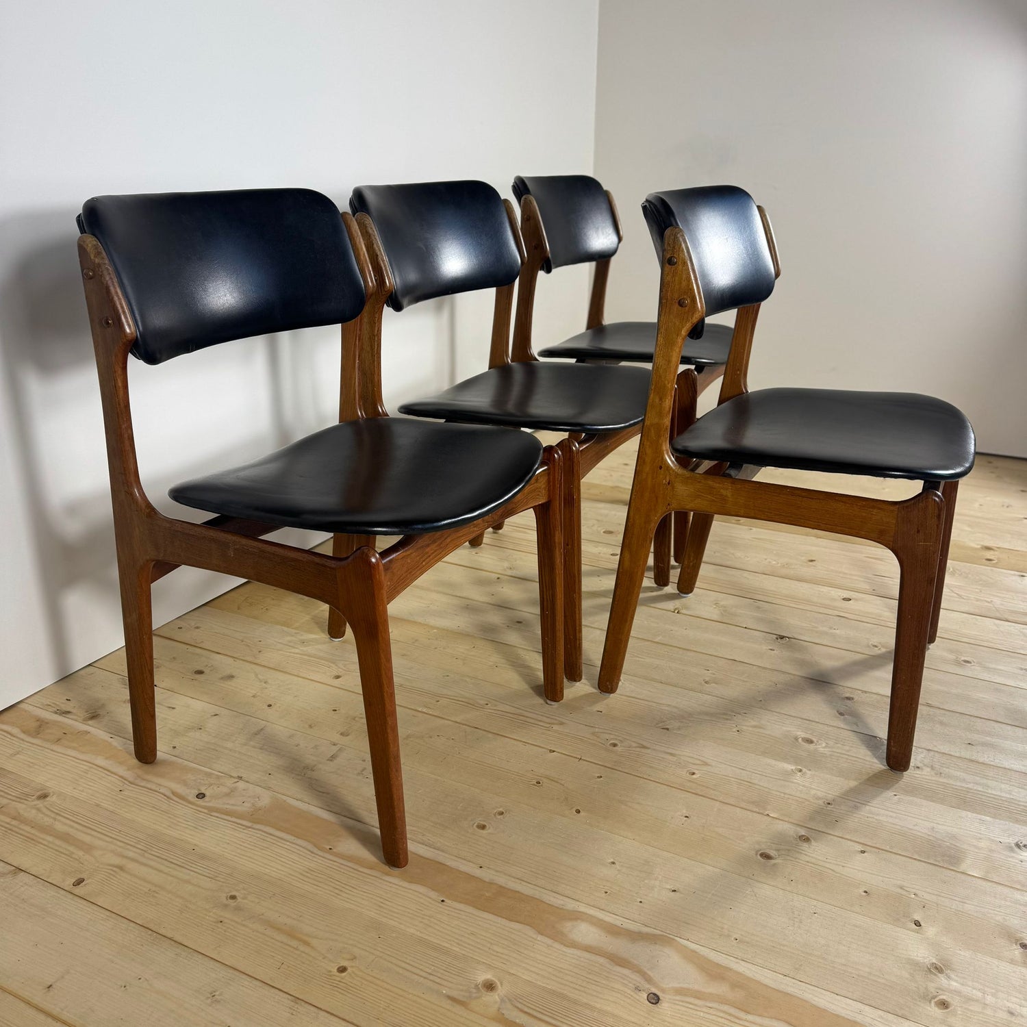 Set di 4 Sedie Modello Nr. 49 in Palissandro – Erik Buck, Danimarca Anni ’60