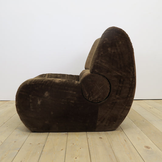 Lounge chair italiana in velluto, anni ’70
