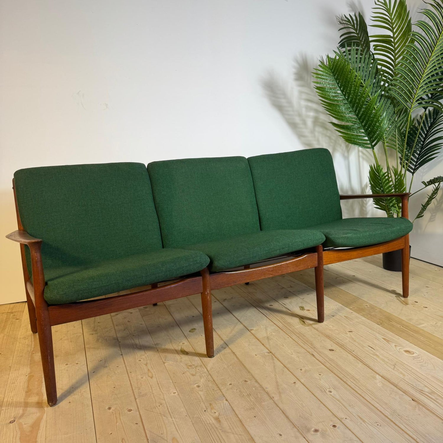 Divano Tre Posti Vintage di Svend Aage Eriksen per Glostrup Møbelfabrik – Design Danese Anni ’60