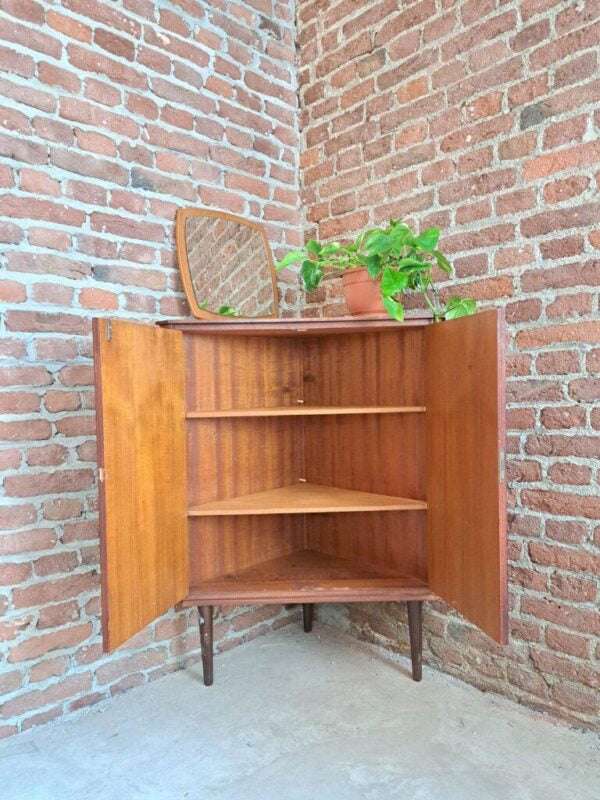 Credenza