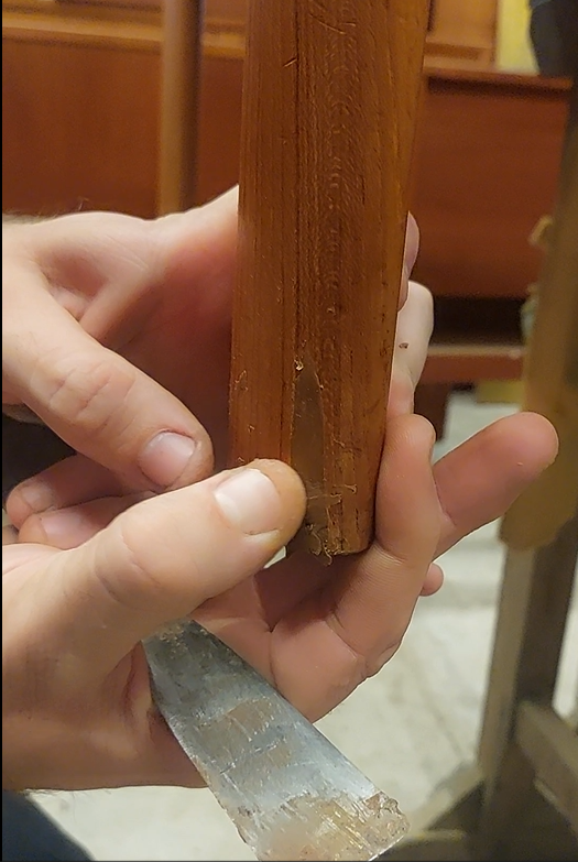 Restauro Conservativo dei Mobili Mid-Century: Come STØV Preserva Autenticità e Design