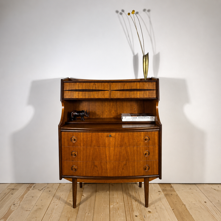 Scrivanie e scrittoi: design Mid-Century per il lavoro