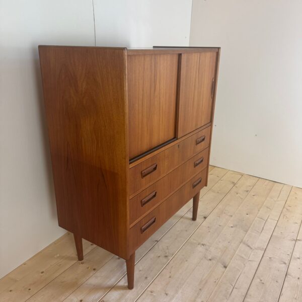 Credenza alta in teak, Danimarca 1960