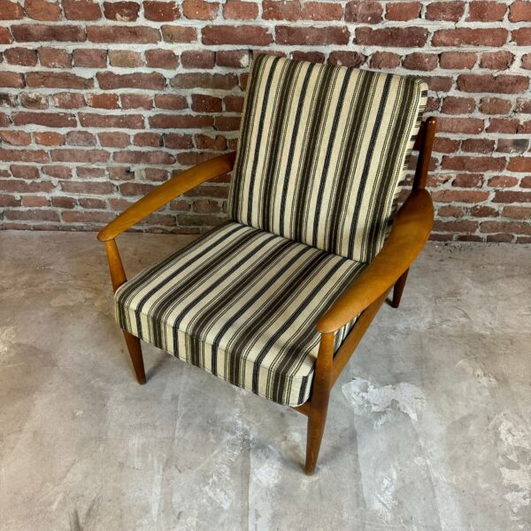 Poltrona Grete Jalk, Danimarca 1960