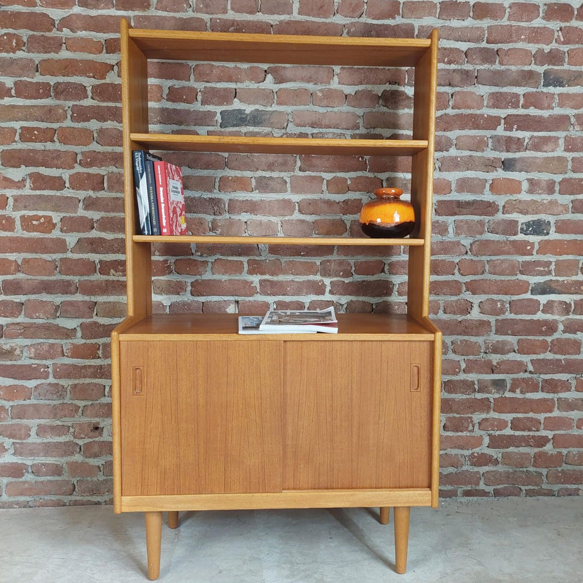 Libreria in Rovere con Ante Scorrevoli – Danimarca 1960, Vintage Mid-Century