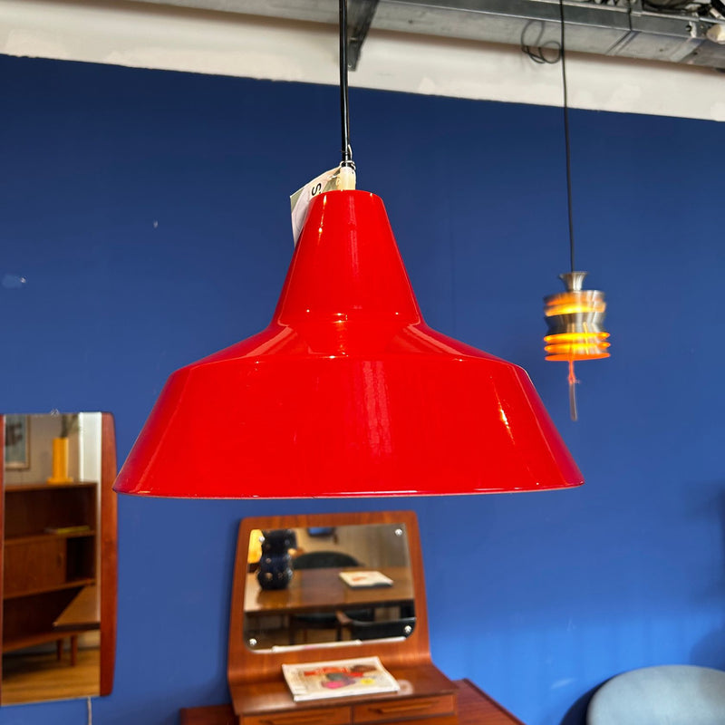 Lampada a Sospensione Vintage Louis Poulsen Rossa – Design Danese Mid-Century