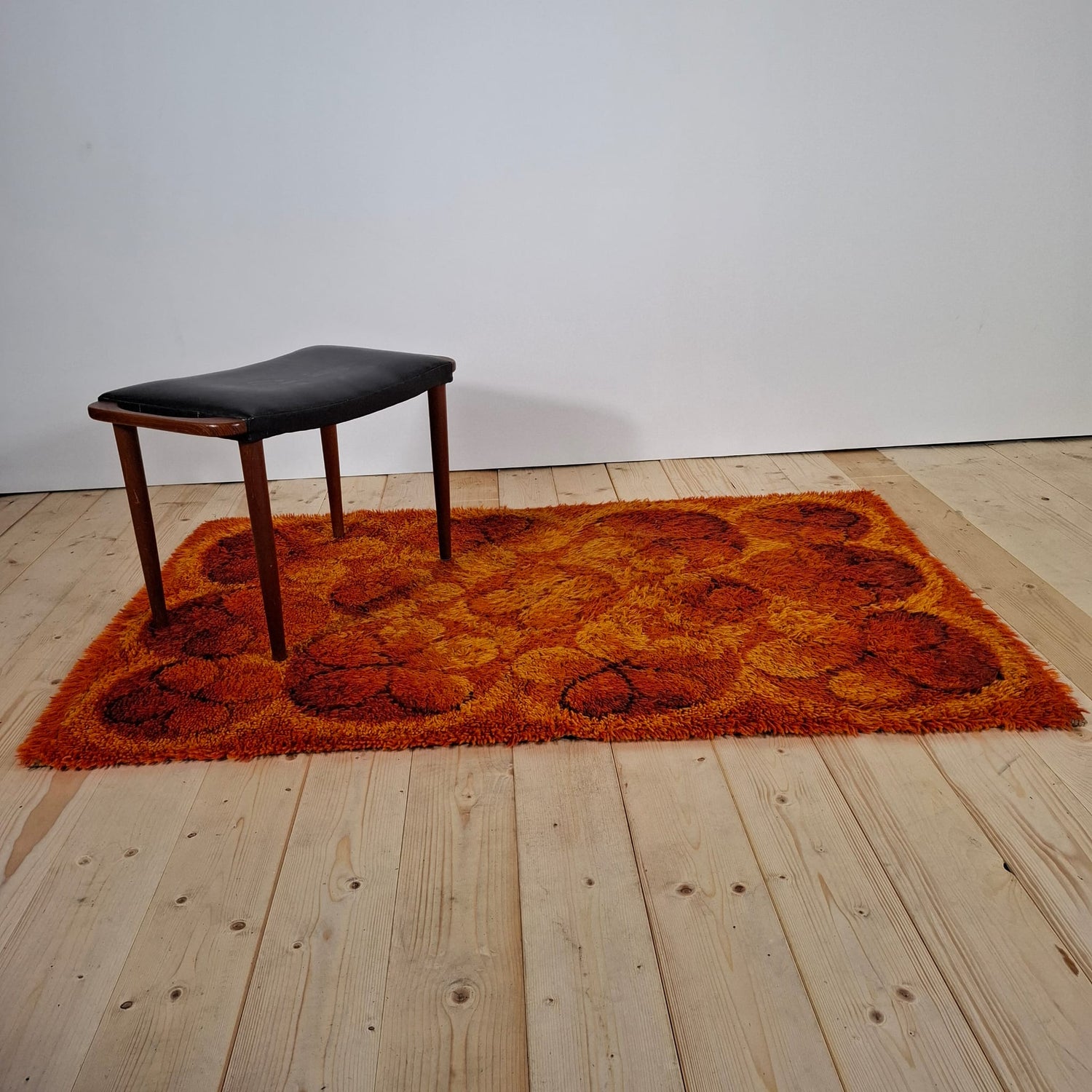 Tappeto vintage anni ’70 in lana arancione