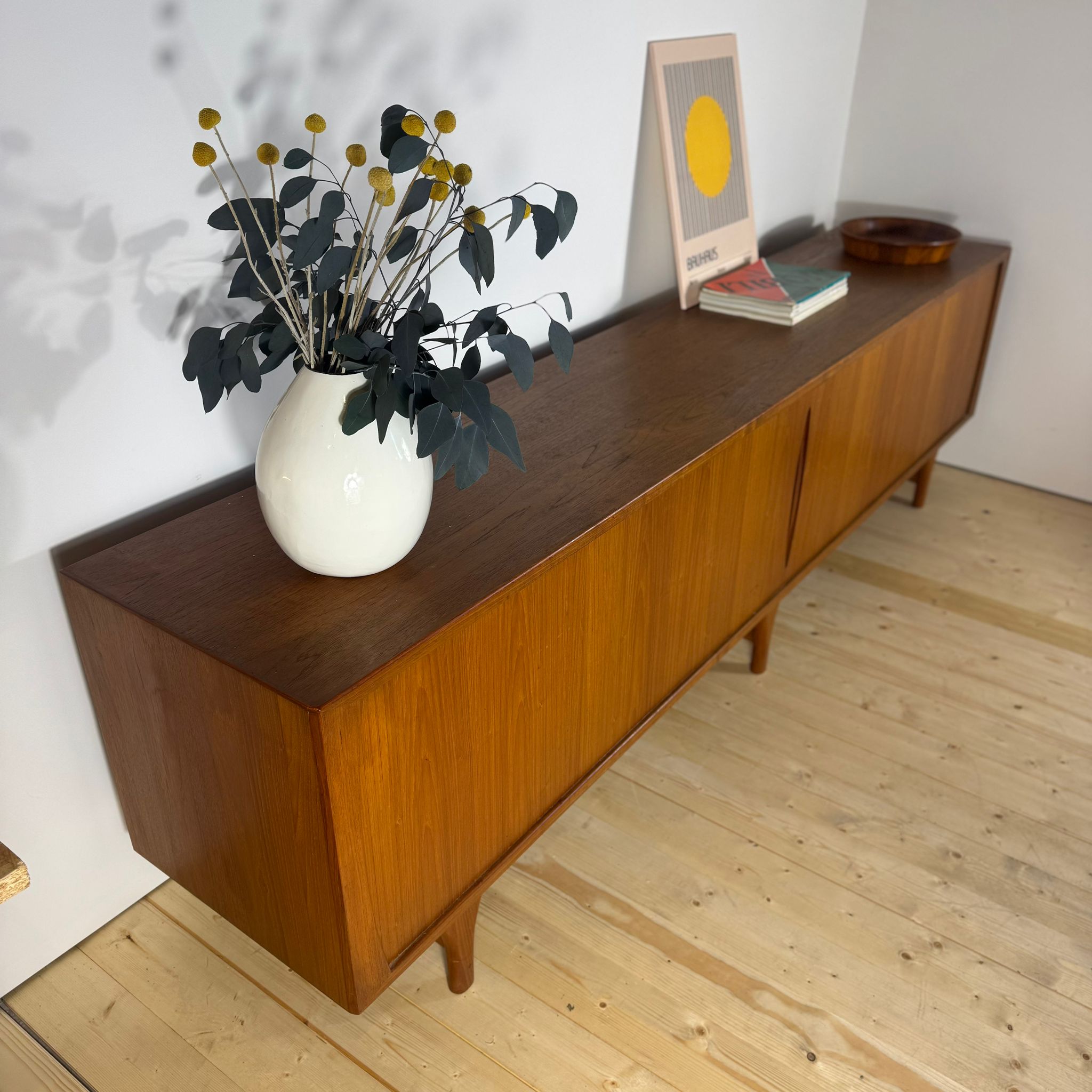 Sideboard in Teak Bernhard Pedersen & Søn Danimarca Anni '60