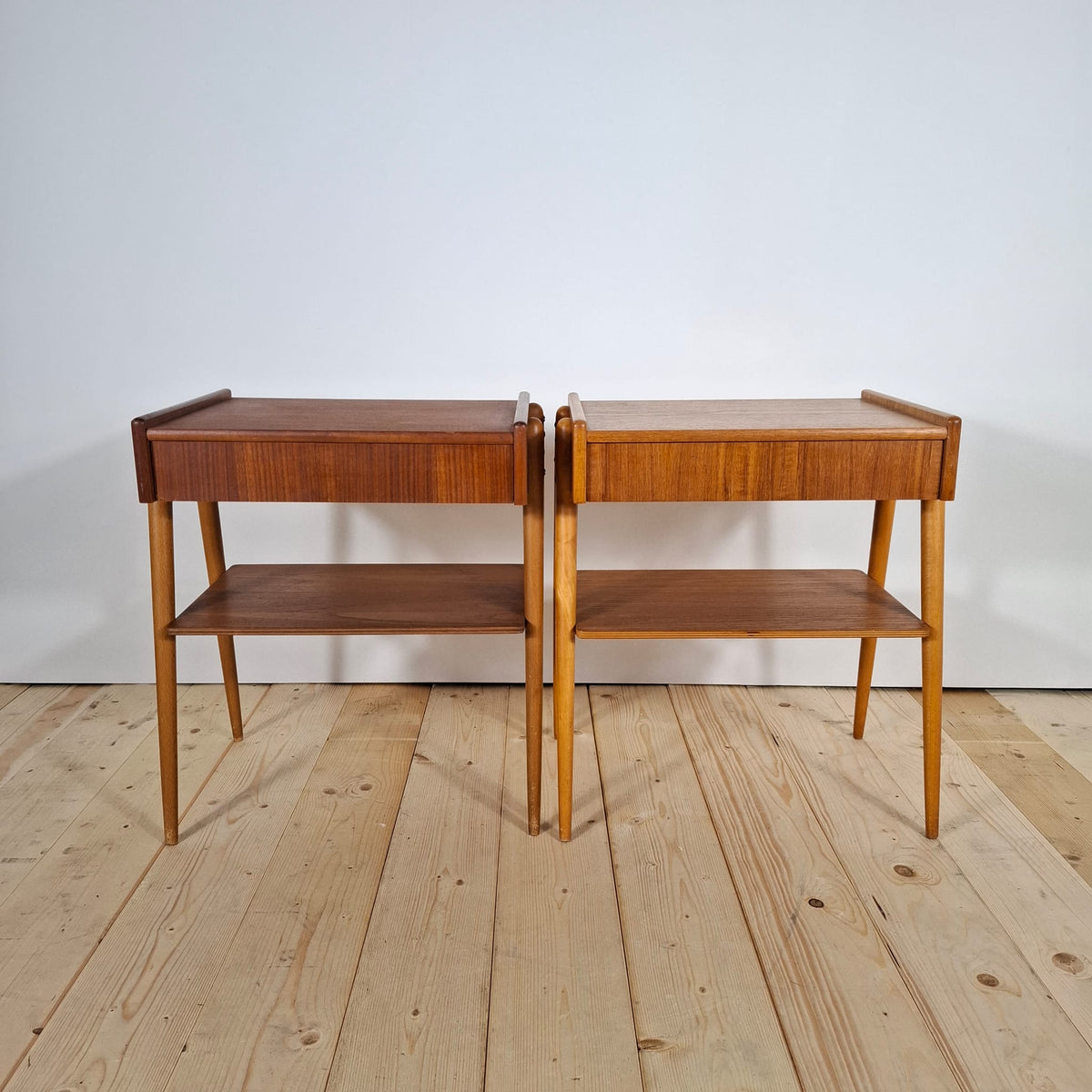 Coppia di Comodini in Teak – Danimarca Anni ’60