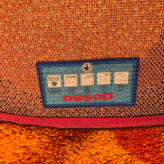 Tappeto vintage arancione