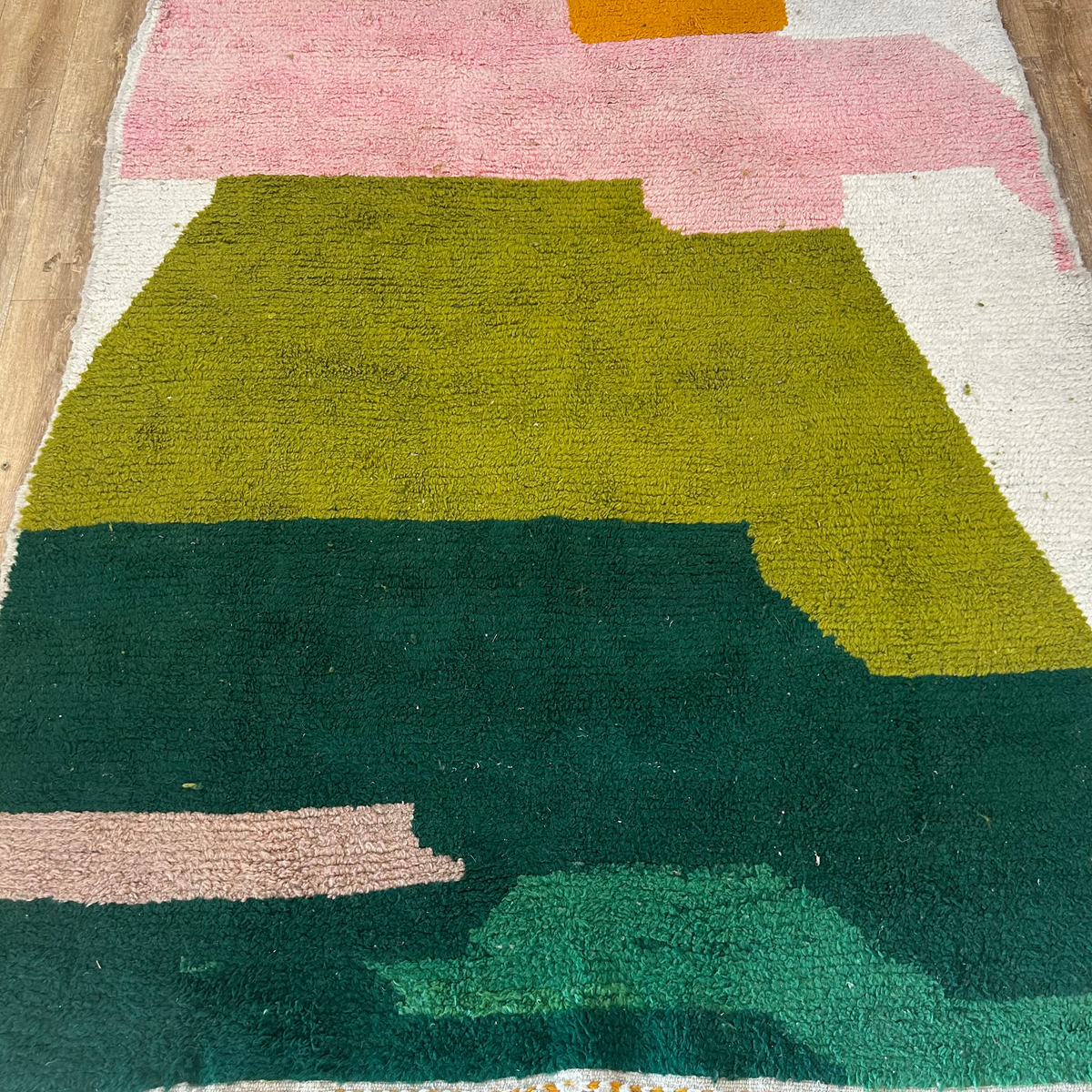 Tappeto Marocchino Vintage in Pura Lana – Artigianato Berbero