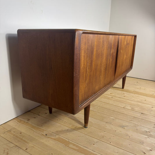 Sideboard in Teak con Ante a Scomparsa – Credenza Mid-Century Anni ’60