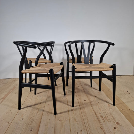 CH24 Hans J. Wegner per Carl Hansen, set di quattro