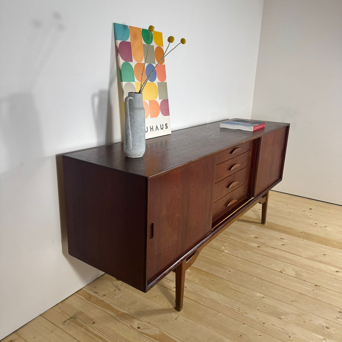 Sideboard in Teak con Cassetti – Design Scandinavo Vintage