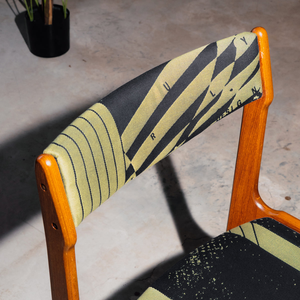 CHAIR