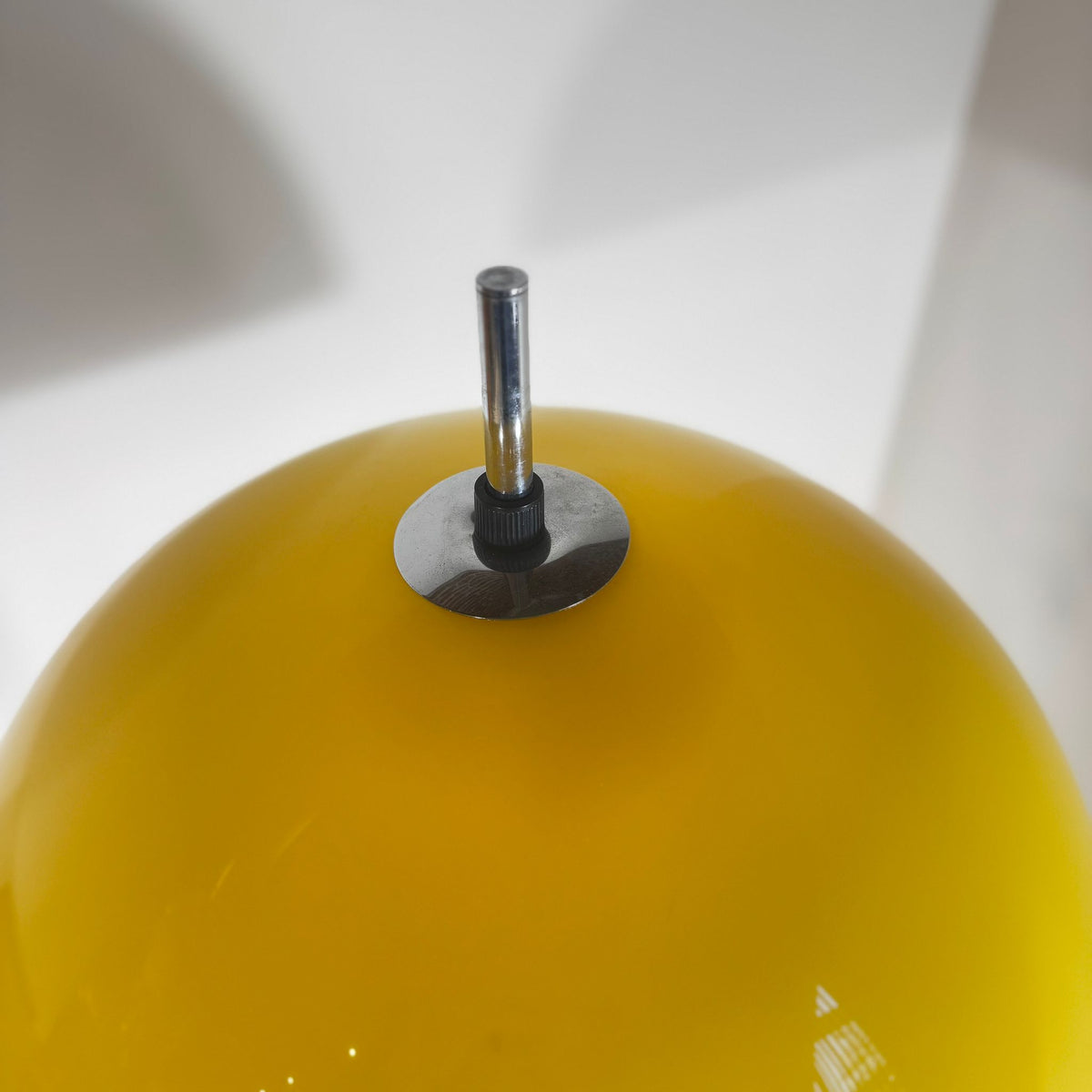 Lampada da Terra Gialla – Design Vintage Nordico