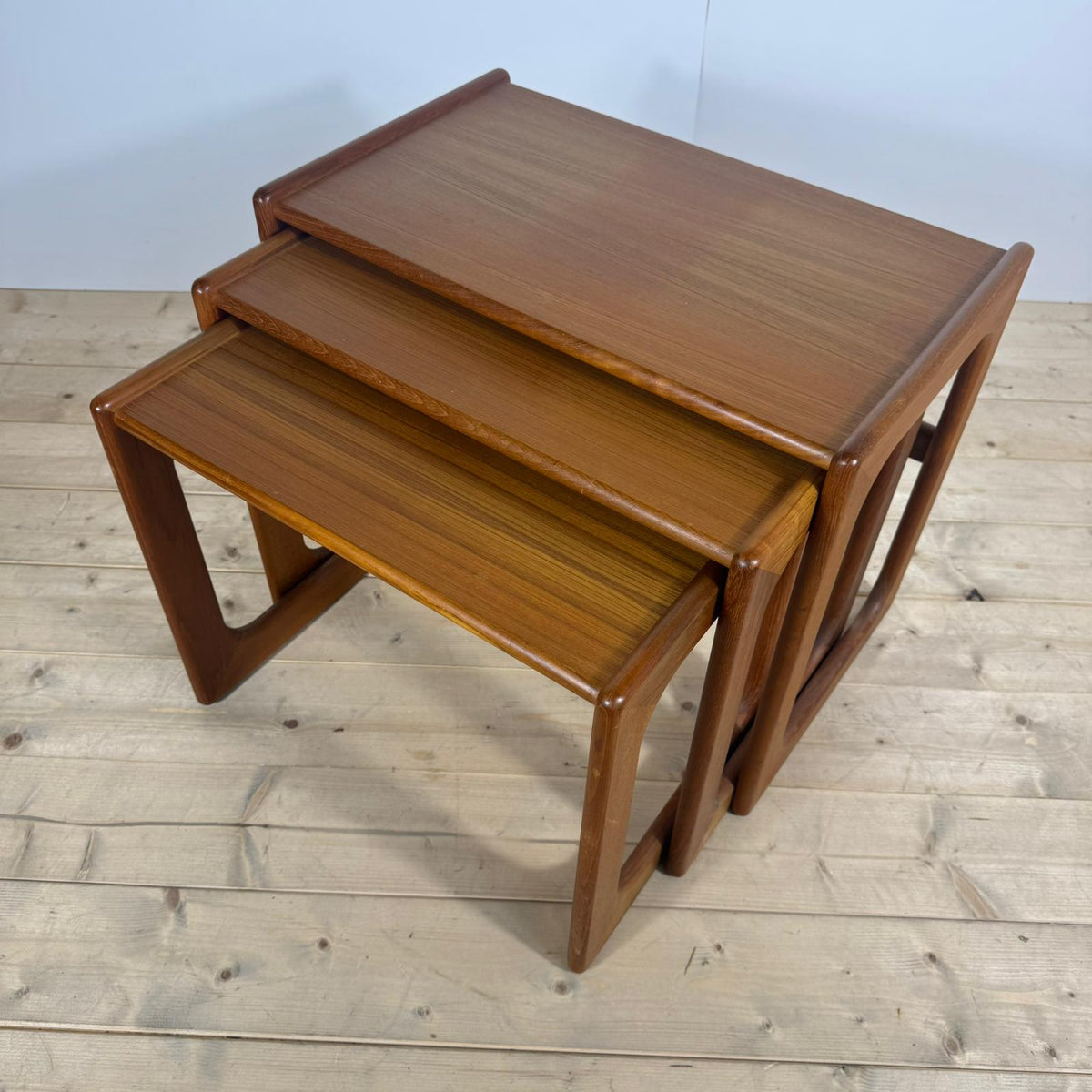 Nesting tables in teak, Danimarca 1960