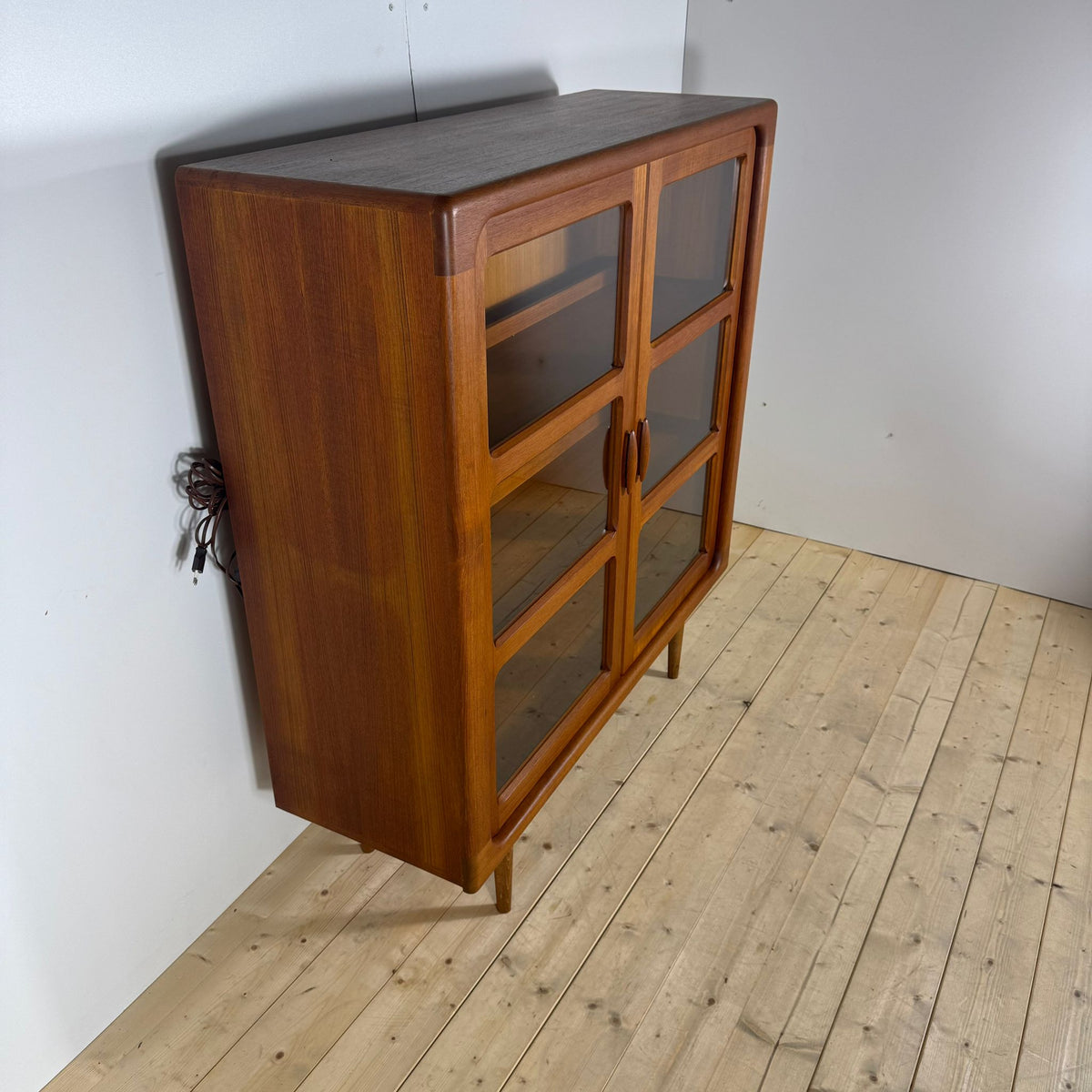 Libreria in Teak con Ante in Vetro – Danimarca 1960, Dyrlund