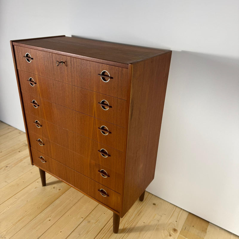 Cassettiera danese anni ’60 in teak con inserto in metallo