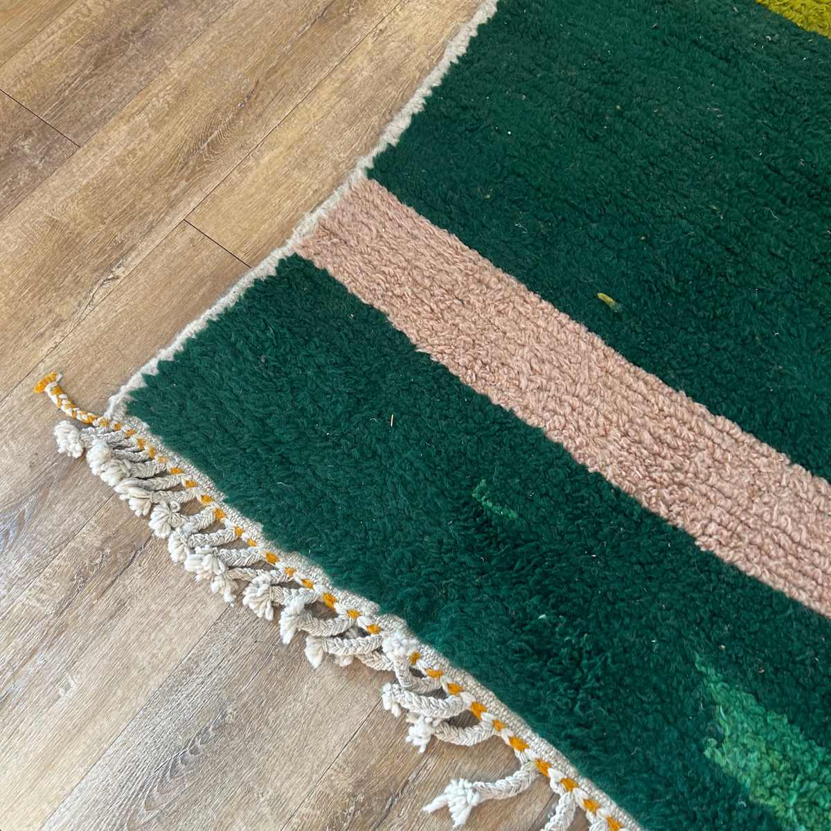 Tappeto Marocchino Vintage in Pura Lana – Artigianato Berbero