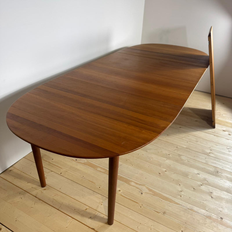 Tavolo da Pranzo in Teak con Tre Prolunghe – Design Scandinavo Vintage