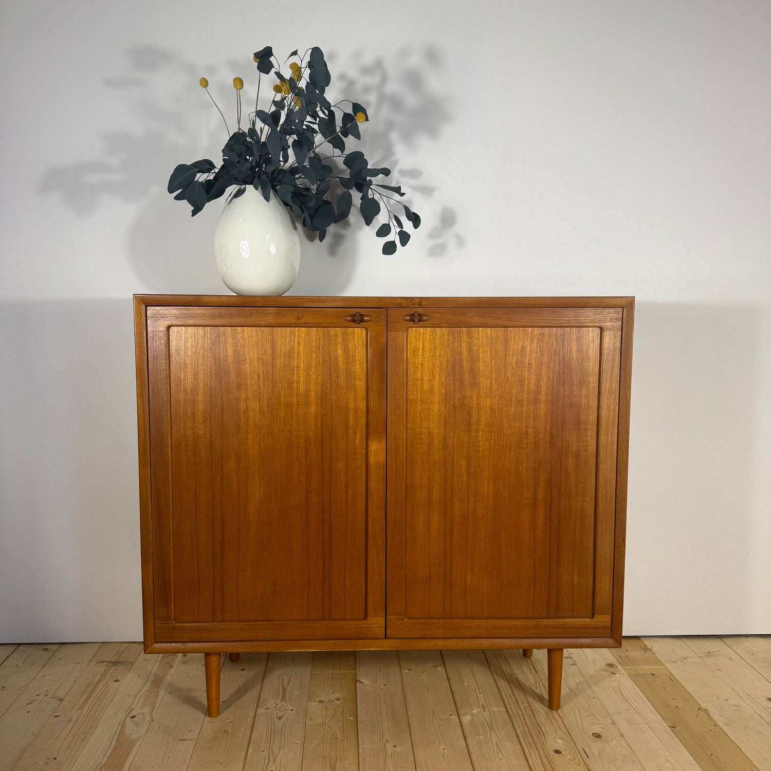 Sideboard alta in teak di H.W. Klein per Bramin – Danimarca