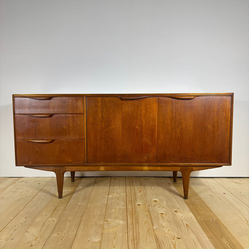 “Sideboard vintage in teak – McIntosh Furniture, anni ’60”