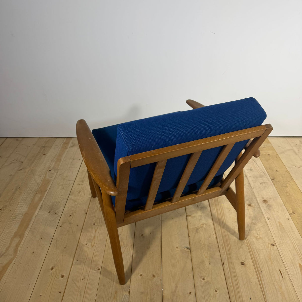 Poltrona Danese Anni ’60 – Seduta Mid-Century in Teak