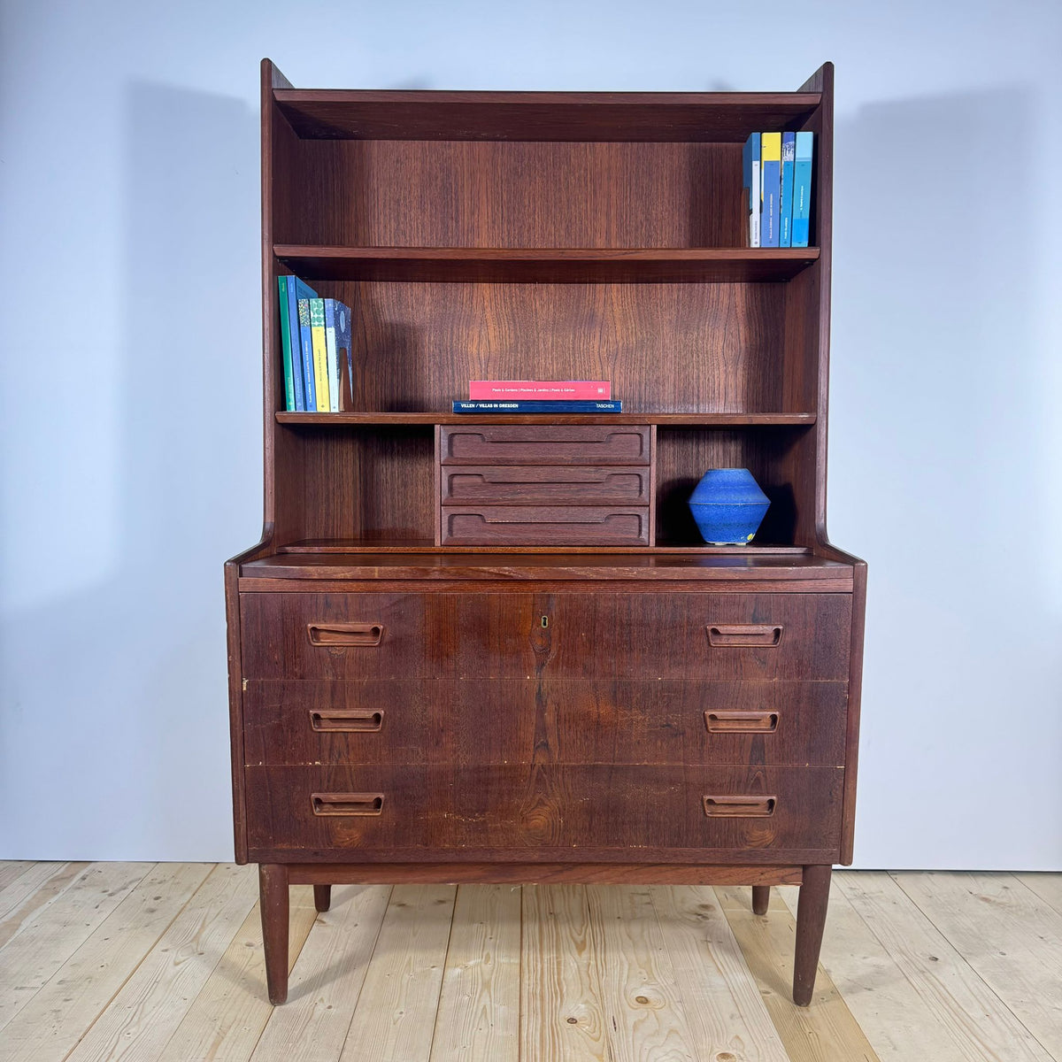 Libreria in Teak con Scrittoio Estraibile – Design Scandinavo Vintage