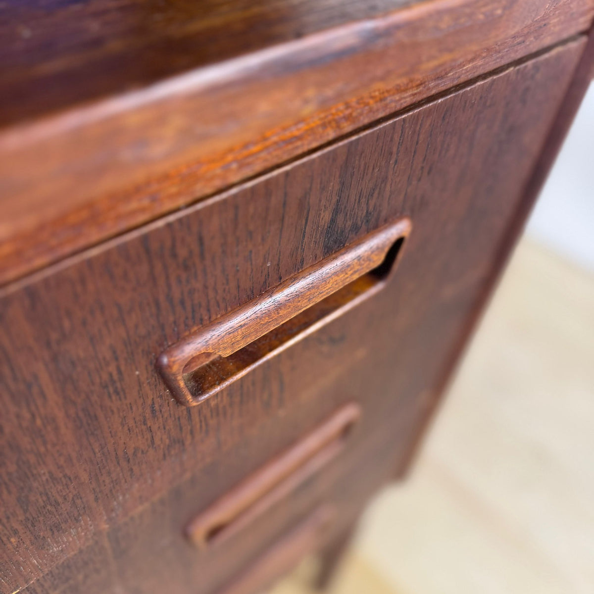 Libreria in Teak con Scrittoio Estraibile – Design Scandinavo Vintage