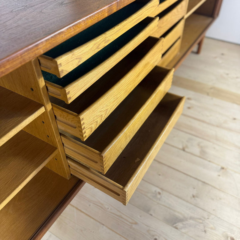Sideboard in Teak Bernhard Pedersen & Søn Danimarca Anni ’60