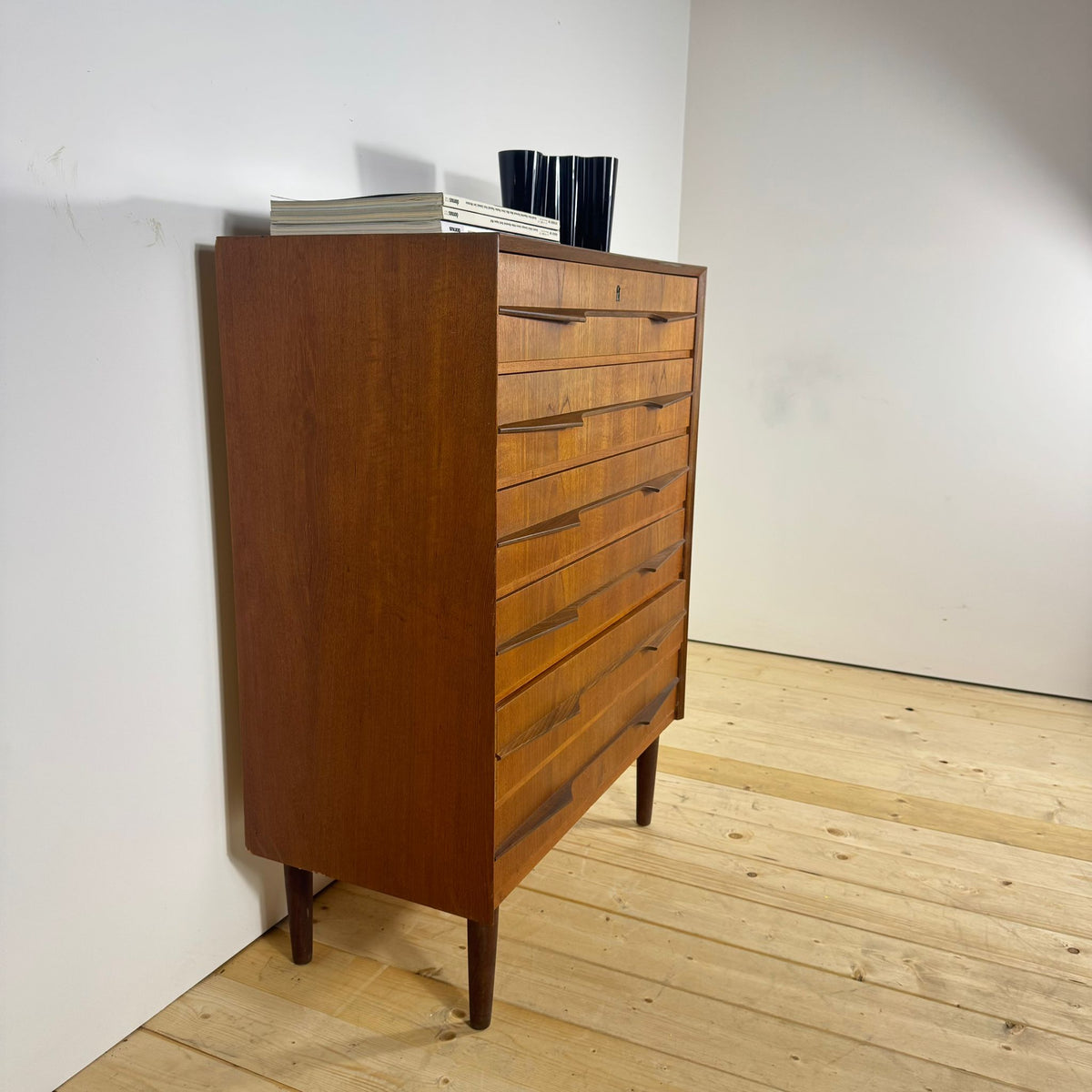 Cassettiera Vintage in Teak – Design Scandinavo Danese, Anni ’60 | Mid-Century Modern