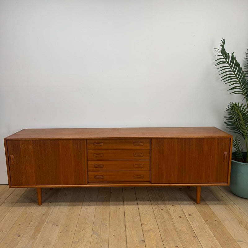 Sideboard in teak di Clausen & Søn, 1960