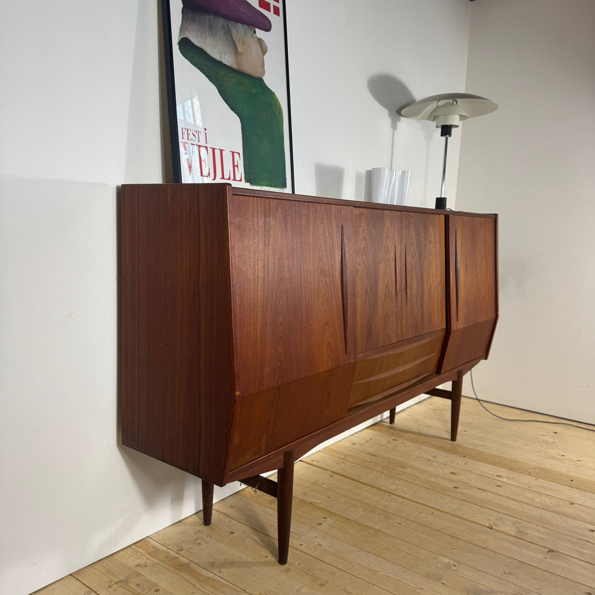 Sideboard Alta in Teak – Eleganza Mid-Century Scandinava Originale Anni ’60