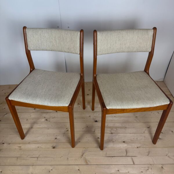 Coppia di due sedie in teak e bianco, Danimarca 1960