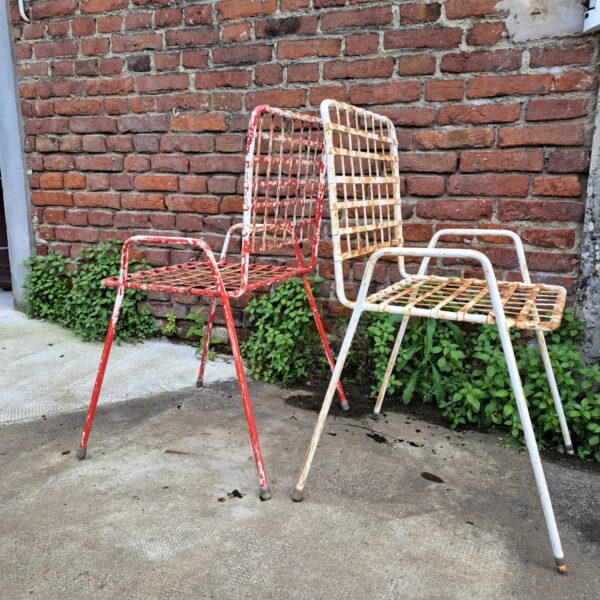 Coppia di sedie da giardino con bracciolo