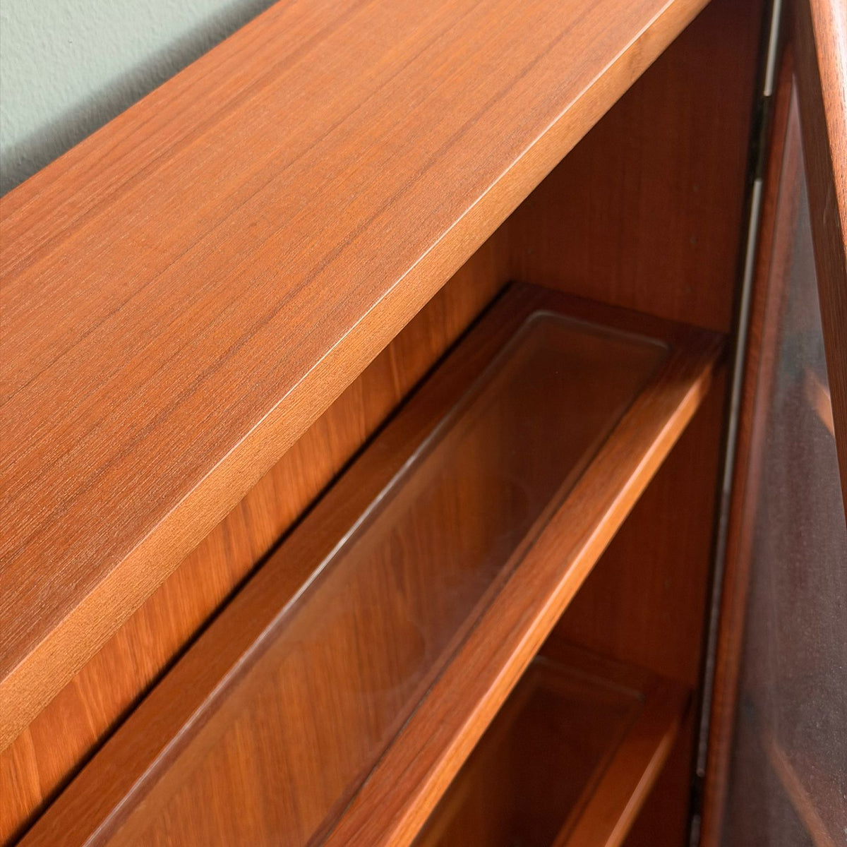 Vetrina in teak di Dyrlund, anni ’60