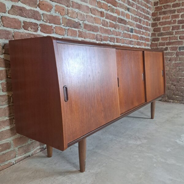 Credenza in teak a tre ante scorrevoli, Danimarca 1960