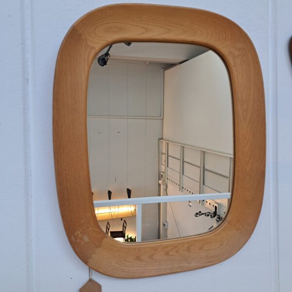 Specchio con cornice in legno di rovere