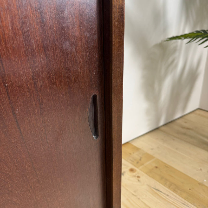 cola Sideboard in Palissandro con Ante Scorrevoli – Mid-Century Modern
