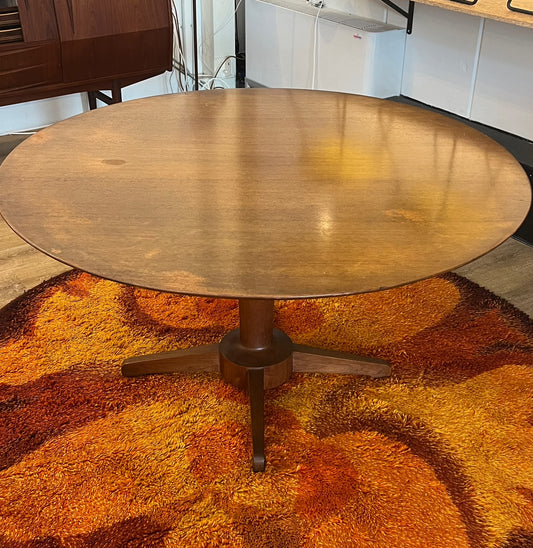Round Teak Dining Table – Danish Design 1960s