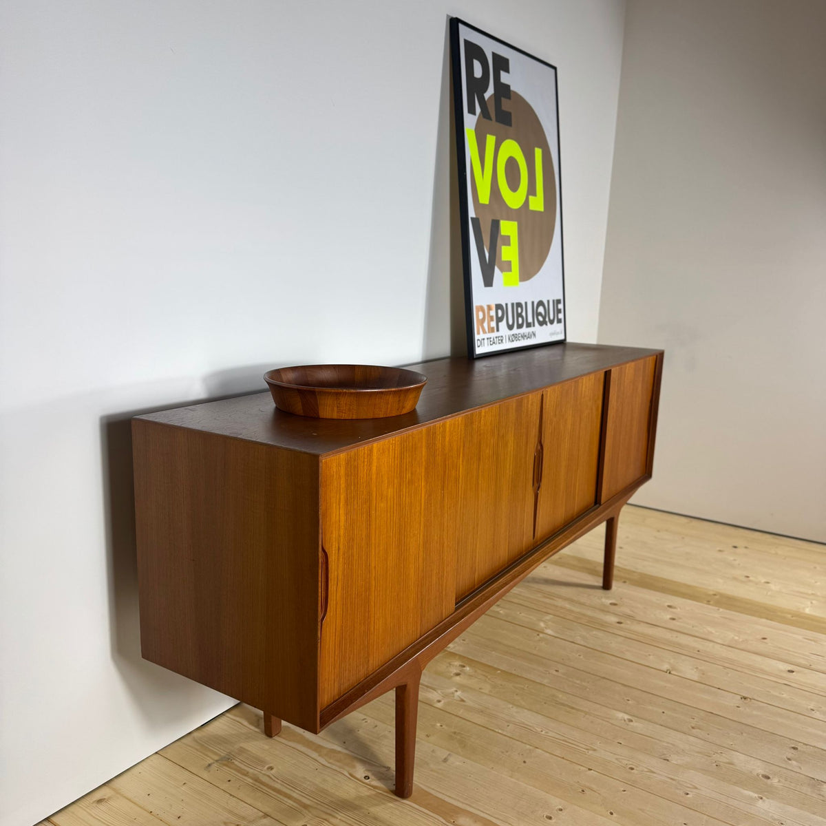 Credenza vintage design scandinavo