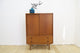 Highboard in teak con ante scorrevoli, anni ’60