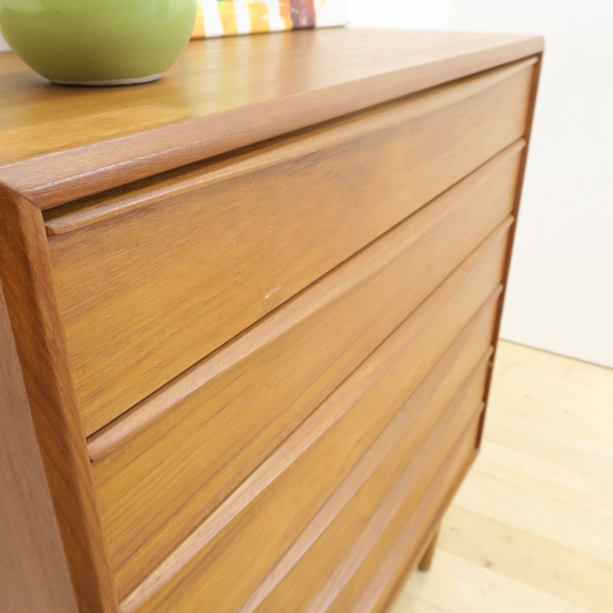 Cassettiera compatta in teak, anni ’60
