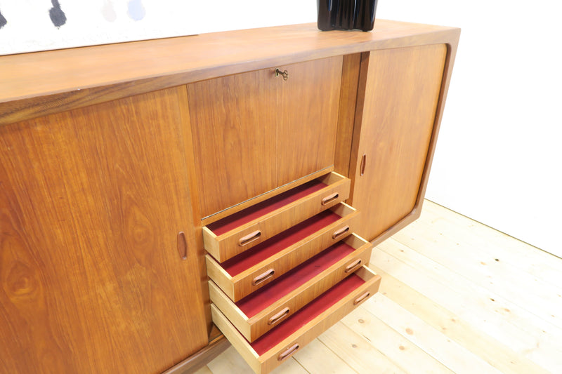 Highboard in teak con ante e cassetti, anni ’60