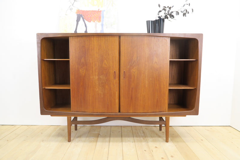 Highboard in teak con ante e cassetti, anni ’60
