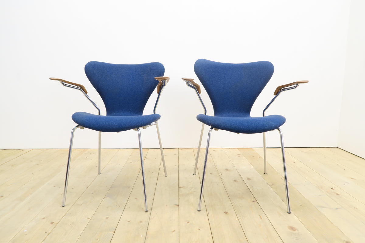 Coppia di sedie di Arne Jacobsen, anni ’70