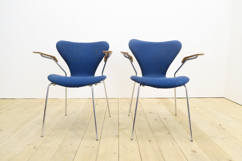 Coppia di sedie di Arne Jacobsen, anni ’70